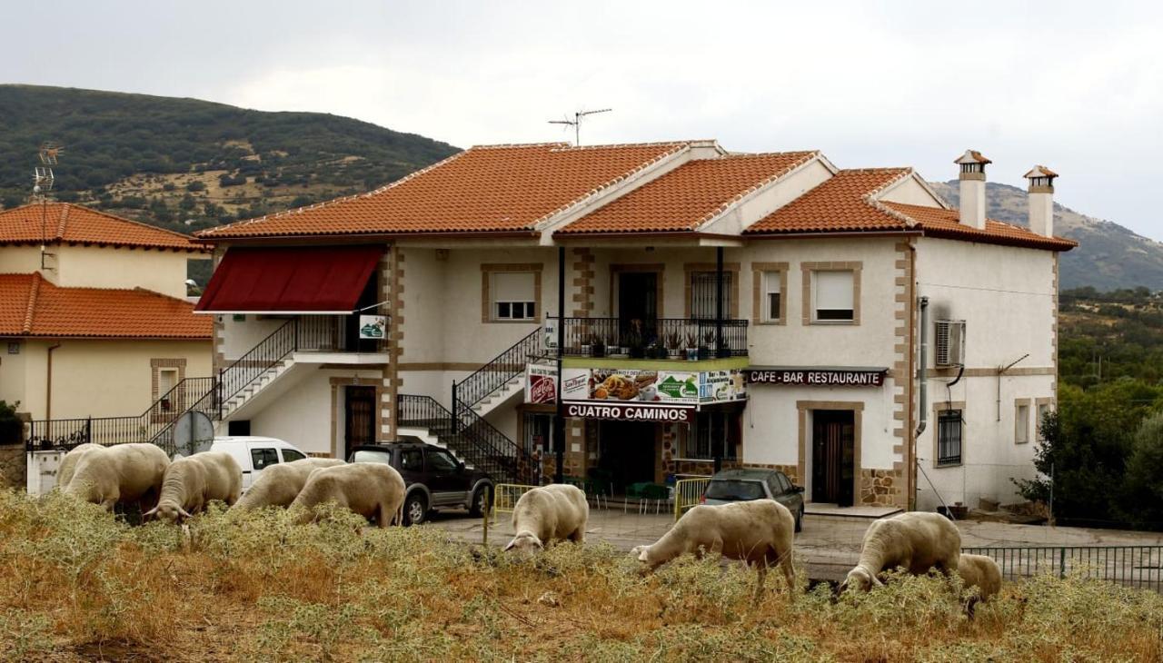 Alojamiento Cr Cuatro Caminos San Pablo de los Montes Exteriér fotografie